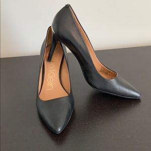 Calvin Klein Pumps
